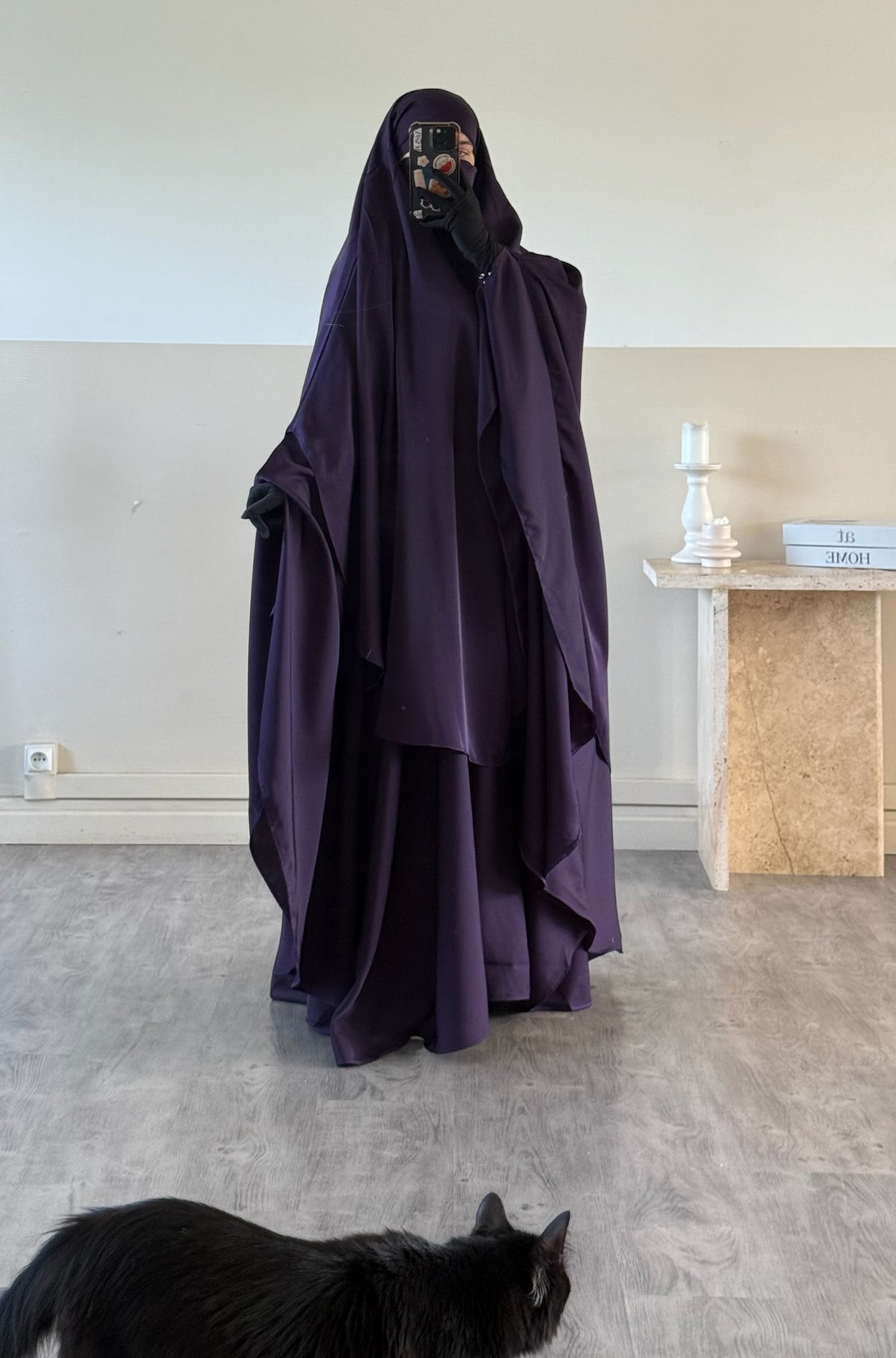 Abaya Maleeka Nidha