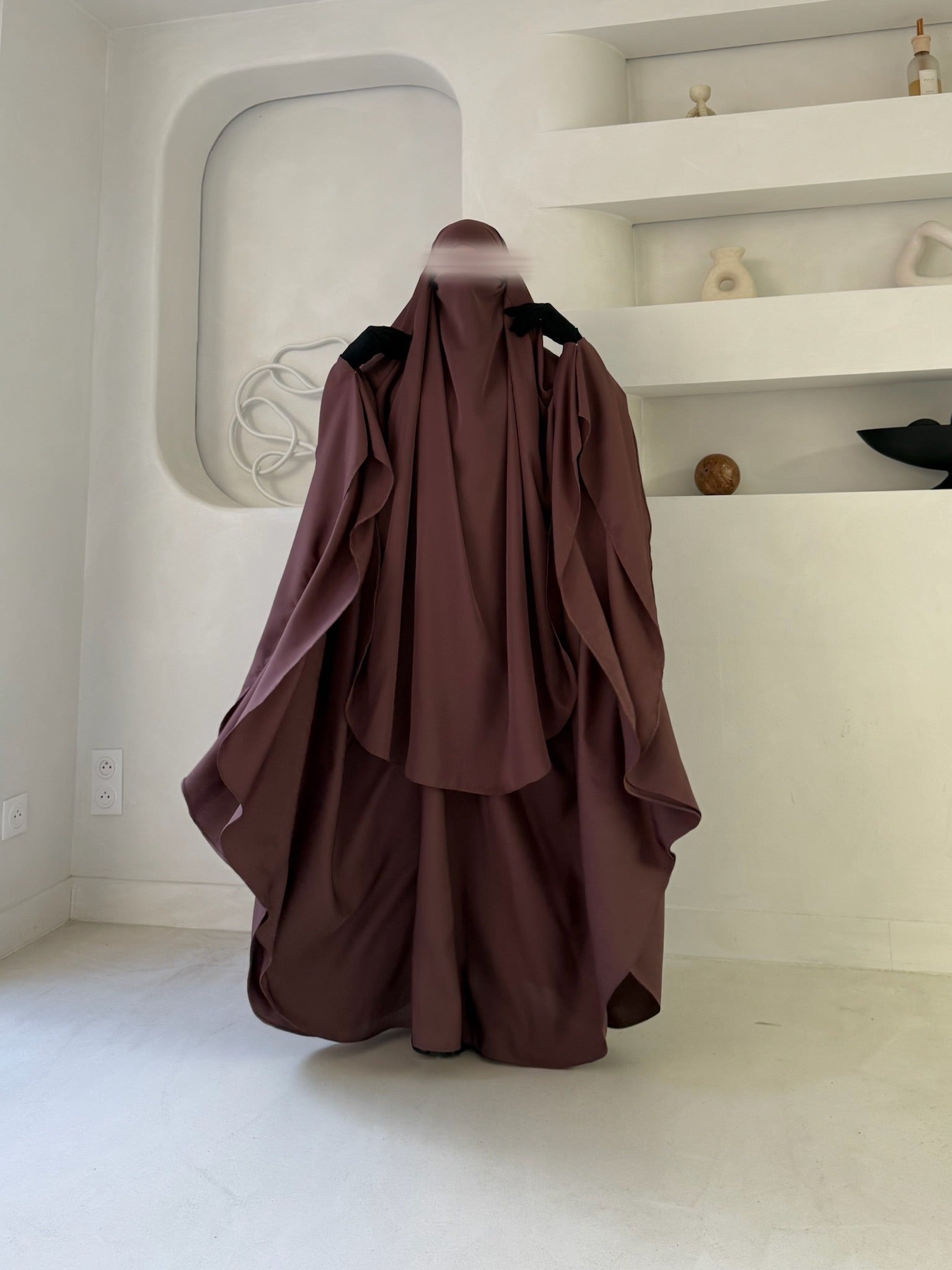 Abaya Maleeka Nidha