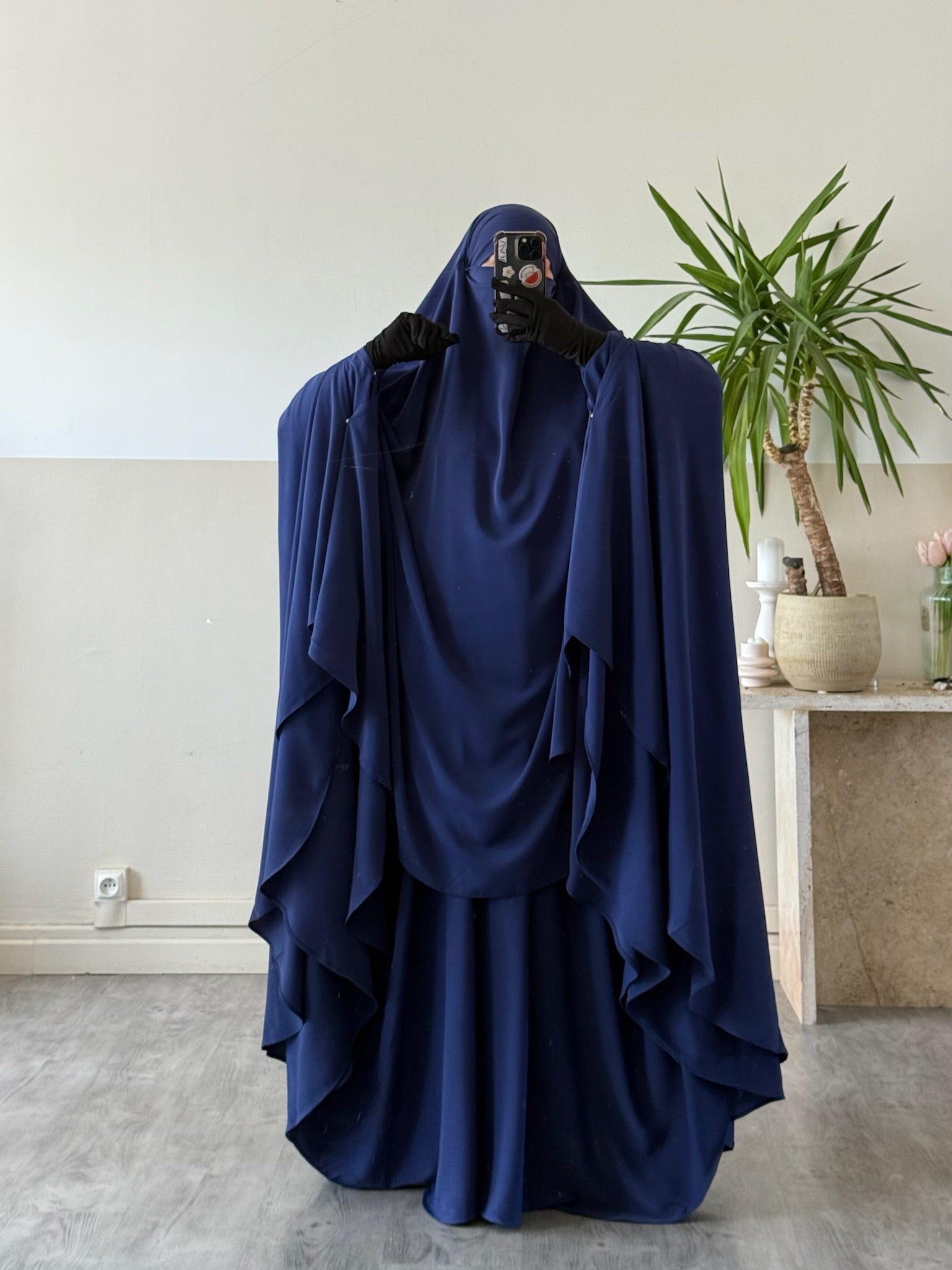 Abaya Maleeka-Seide aus Medina
