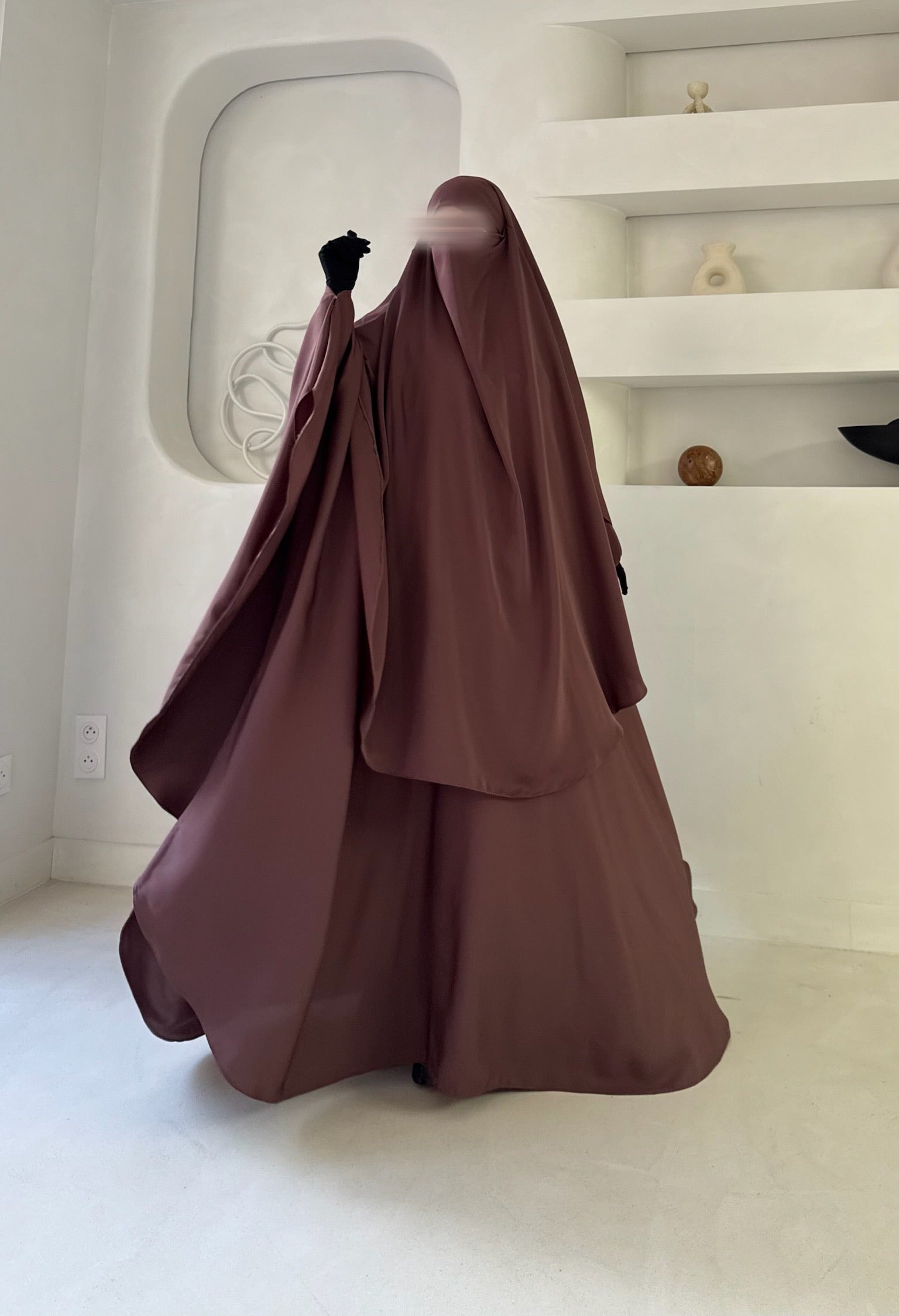 Abaya Maleeka Nidha