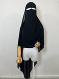 Charger l'image dans la visionneuse de la galerie, Niqab Tarha hijab intégré Noir
