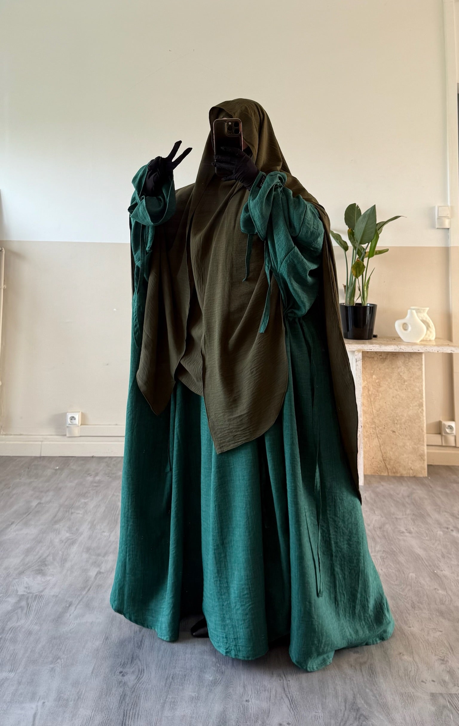 Abaya Imany