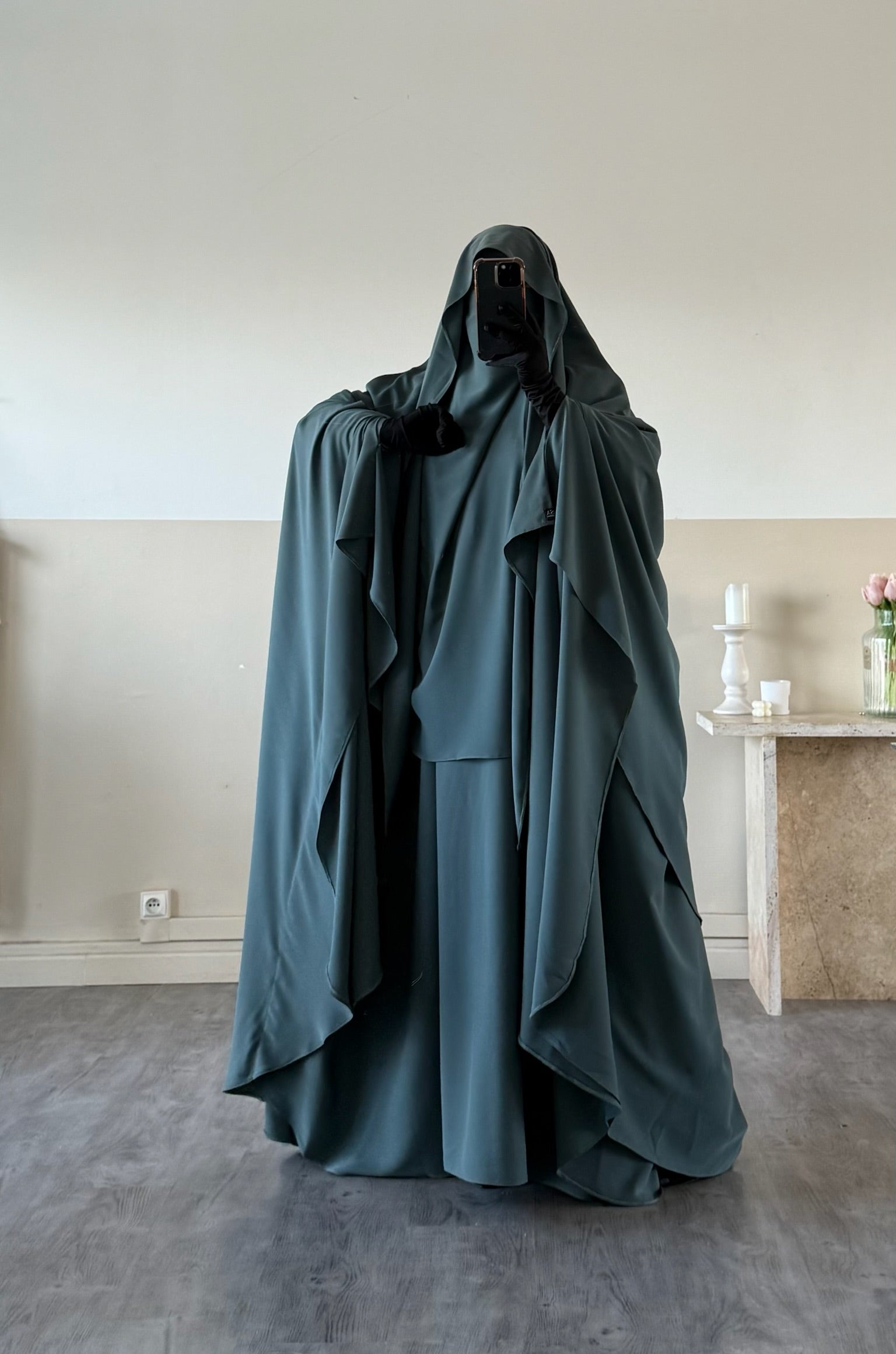 Khimar arrondi Maleeka Court (Soie de médine)
