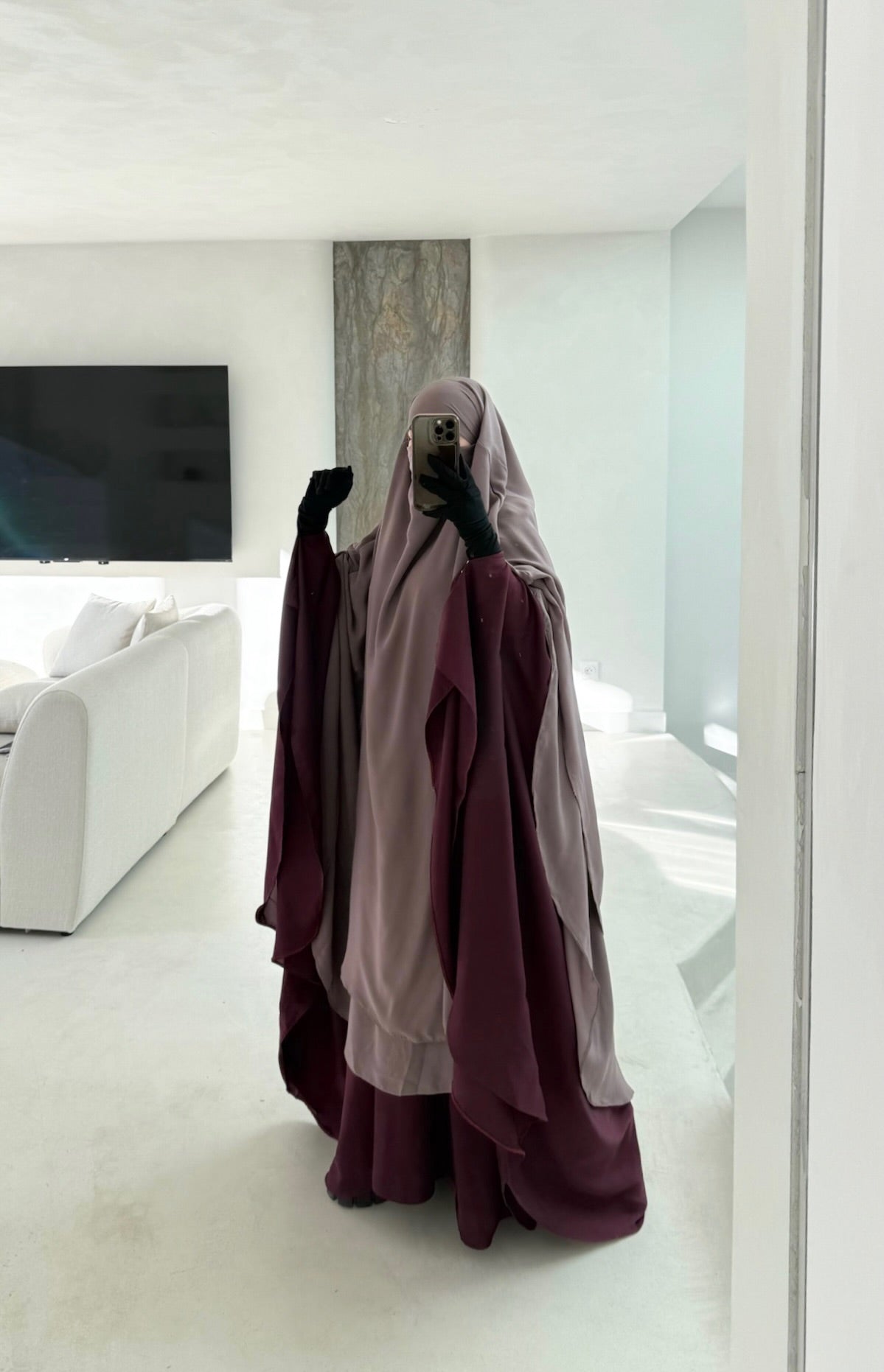 Abaya Maleeka Nidha