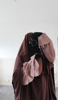 Charger l'image dans la visionneuse de la galerie, Abaya Yaqout Soie de Médine

