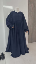 Charger et lire la vidéo dans la visionneuse de la galerie, Abaya Balqis Soie de médine
